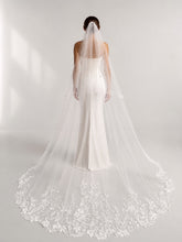 Load image into Gallery viewer, Secret Garden -White Embroidered Edge Veil
