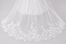 Load image into Gallery viewer, Secret Garden -White Embroidered Edge Veil
