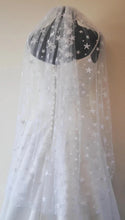 Load image into Gallery viewer, Light Ivory Celestial Star Wedding Veil – 100 cm – Sale
