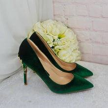 Load image into Gallery viewer, Green Velvet Pointed Toe Court Shoes - UK4 - Ready to Dispatch
