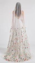 Load image into Gallery viewer, Secret Garden Bridal Veil - 200-300cm
