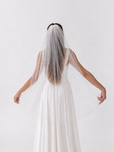 Load image into Gallery viewer, Sparkle Pearl Bridal Veil, 75cm - 300cm
