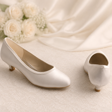 Load image into Gallery viewer, Kitten Heel 4cm Low Bridal Shoes
