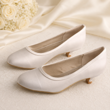 Load image into Gallery viewer, Kitten Heel 4cm Low Bridal Shoes
