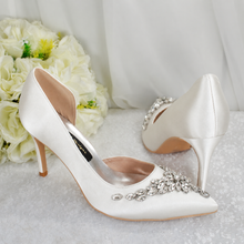 Load image into Gallery viewer, Ivory Pointed Toe Bridal Shoes - UK4 - Ready to Dispatch
