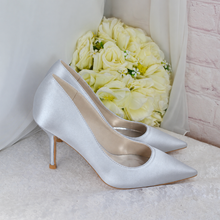 Load image into Gallery viewer, Silver Satin Pointed Toe Court Shoes - UK5 - Ready to Dispatch
