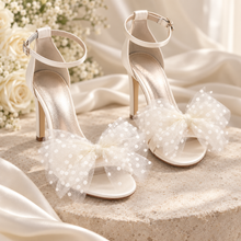 Load image into Gallery viewer, Polka Dot Organza Bow Shoe Clips – Oversized Removable Bridal Shoe Bows
