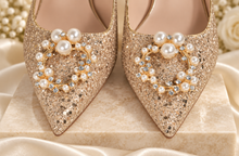 Load image into Gallery viewer, Gold Pearl &amp; Crystal Bridal Shoe Clips – Wedding Shoe Jewellery

