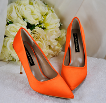 Load image into Gallery viewer, Orange Pointed Toe Court Shoes - UK5 - Ready to Dispatch
