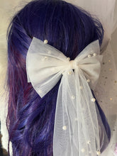 Load image into Gallery viewer, Pearl Tulle Hair Bow
