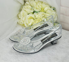 Load image into Gallery viewer, Crystal Cinderella Wedding Shoes: Transparent Block Heel Glass Slippers
