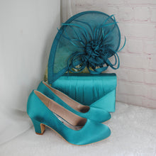 Load image into Gallery viewer, Teal Satin Bridal Set: Handmade Block Heels, Clutch, Fascinator
