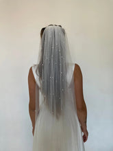 Load image into Gallery viewer, Ivory Glitter Sparkle Pearl Bridal Veil, 200cm Chapel Length
