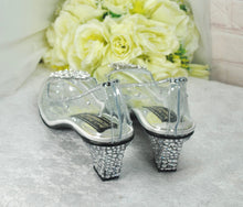 Load image into Gallery viewer, Crystal Cinderella Wedding Shoes: Transparent Block Heel Glass Slippers
