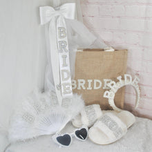 Load image into Gallery viewer, Personalised Bride to Be Gift Set: Pearl Detail Bridal Shower Gifts
