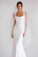Load image into Gallery viewer, White Pearl Bridal Veil with Rainbow Multi Coloured Pearls, Disco Ball Wedding Veil
