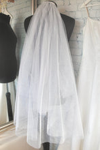 Load image into Gallery viewer, 2-Tier Sparkling Glitter Bridal Veils - 100cm to 300cm - Ivory, White or Champagne - with Comb &amp; Blusher
