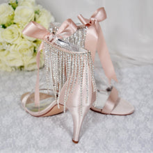 Load image into Gallery viewer, Champagne Wedding Sandals - Size UK7/US9
