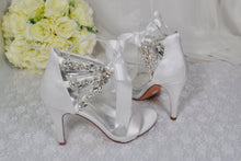 Load image into Gallery viewer, White Bridal Sandals with Crystal Straps - Size UK5/US7.5
