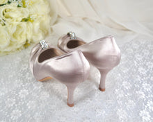 Load image into Gallery viewer, Satin Wedding Shoes - UK5/US7.5
