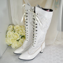 Load image into Gallery viewer, Beautiful &#39;Winter Wedding&#39; Bridal Boots
