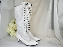 Load image into Gallery viewer, Beautiful &#39;Winter Wedding&#39; Bridal Boots
