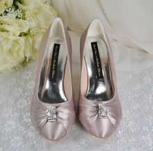 Load image into Gallery viewer, Satin Wedding Shoes - UK5/US7.5
