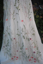 Load image into Gallery viewer, IN STOCK 150cm Secret Garden Veil
