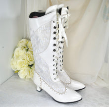 Load image into Gallery viewer, Beautiful &#39;Winter Wedding&#39; Bridal Boots
