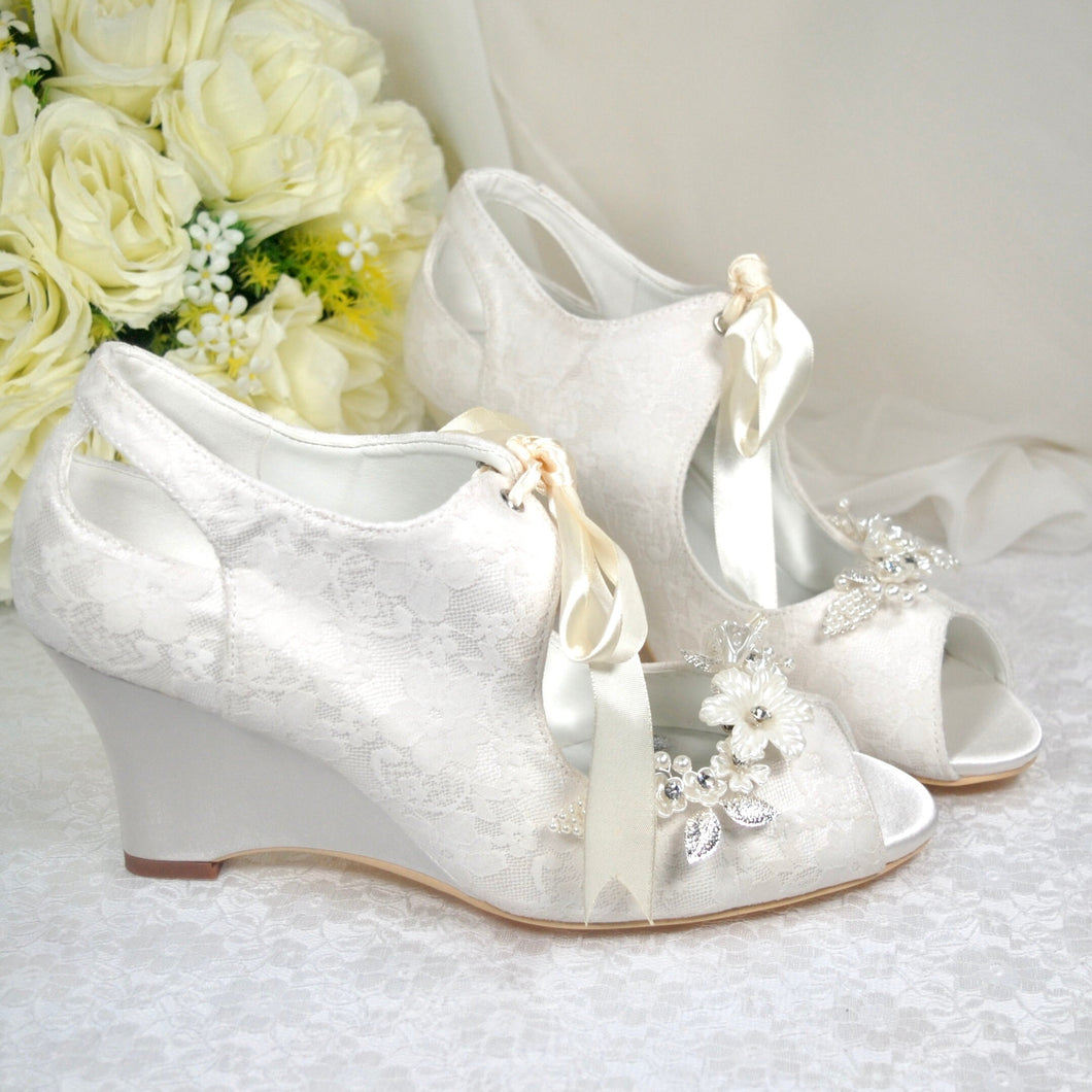 Ivory Lace Wedge Bridal Shoes Size UK6/US8.5