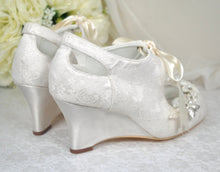 Load image into Gallery viewer, Ivory Lace Wedge Bridal Shoes Size UK6/US8.5
