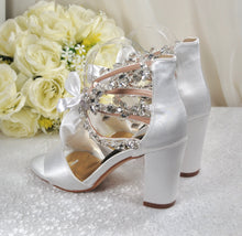 Load image into Gallery viewer, Block Heel Wedding Shoes with Crystal Ankle Strap Size UK5/US7.5
