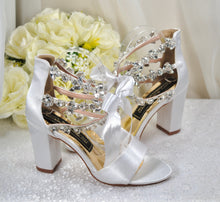 Load image into Gallery viewer, Block Heel Wedding Shoes with Crystal Ankle Strap Size UK5/US7.5
