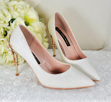 Load image into Gallery viewer, Ivory Glitter Bridal Pump
