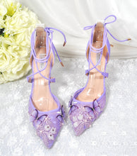 Load image into Gallery viewer, Lilac Butterfly Wedding Shoes - UK6/US8.5
