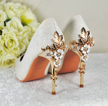 Load image into Gallery viewer, Ivory Glitter Bridal Pump
