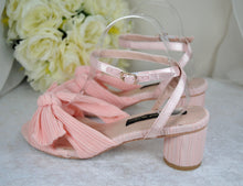 Load image into Gallery viewer, Pink Wedding Shoes Size UK6/US8.5
