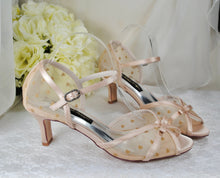 Load image into Gallery viewer, Champagne Embroidered Wedding Shoes UK5/US7.5
