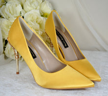 Load image into Gallery viewer, Yellow Bridal Shoes
