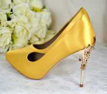 Load image into Gallery viewer, Yellow Bridal Shoes
