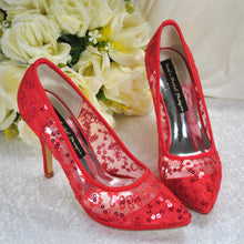 Load image into Gallery viewer, Red Lace Shoes UK3/US6
