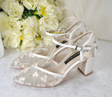 Load image into Gallery viewer, Embroidered Floral Bridal Sandals UK5/US7.5
