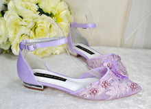 Load image into Gallery viewer, Lilac Lace Ballet Flats with Silk Butterflies, UK3/US5.5
