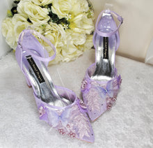 Load image into Gallery viewer, Lilac Butterfly Block Heel Bridal Shoes - Size UK7/US9.5
