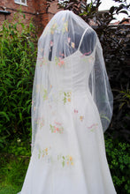 Load image into Gallery viewer, Meadow Flower Veil 90cm- 300cm
