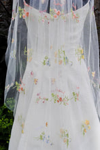 Load image into Gallery viewer, Meadow Flower Veil 90cm- 300cm
