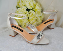 Load image into Gallery viewer, Block Heel Wedding Shoes UK8/US10.5
