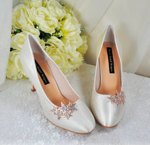 Load image into Gallery viewer, Star Shoe Clips - Silver or Rose Gold
