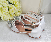 Load image into Gallery viewer, Bridal Flats with Rhinestone Appliqué
