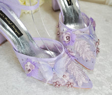 Load image into Gallery viewer, Lilac Butterfly Block Heel Bridal Shoes - Size UK7/US9.5
